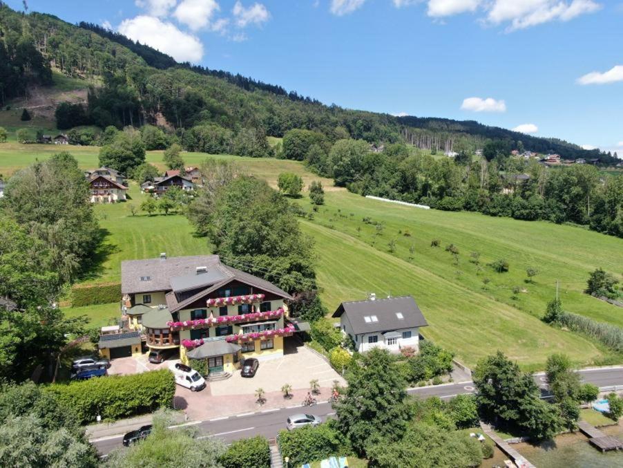 Seepension Neubacher Kg Apartman Nussdorf am Attersee Kültér fotó